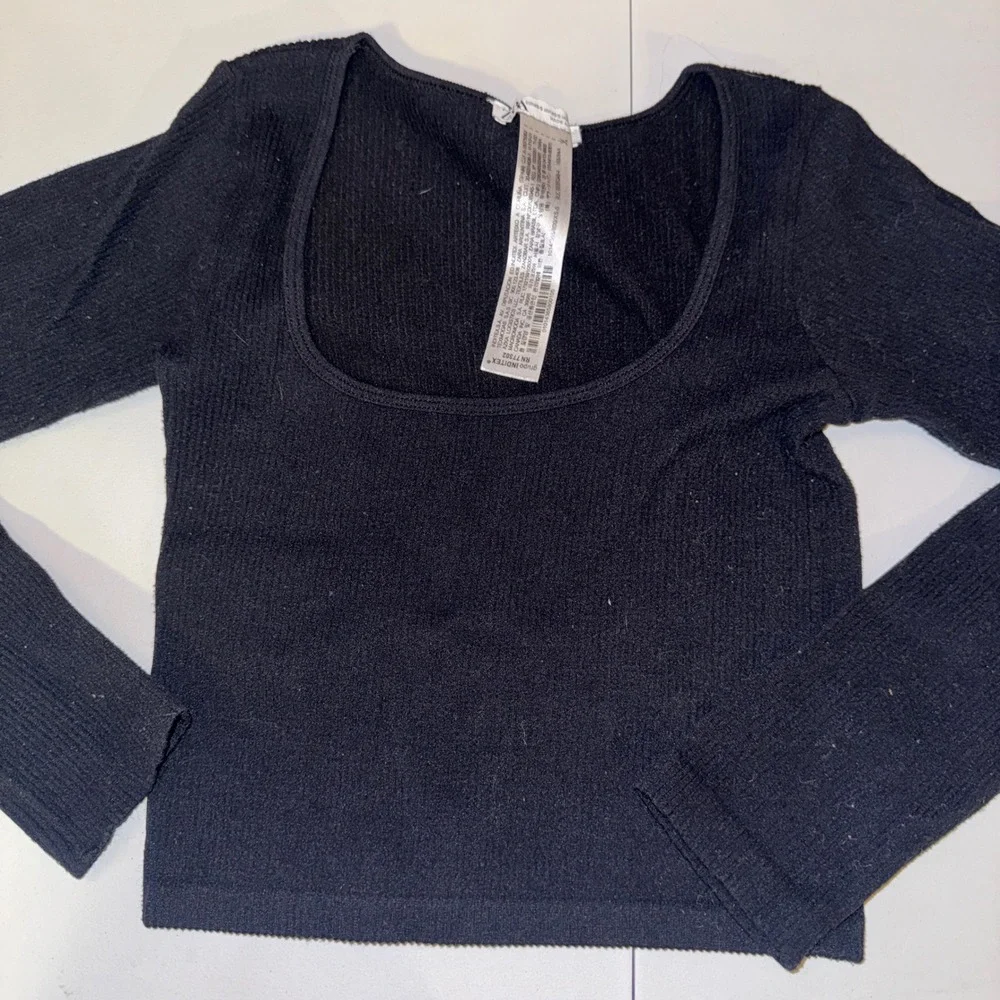 Zara Ribbed Long Sleeve Scoop Neck Crop Top Women XS Black